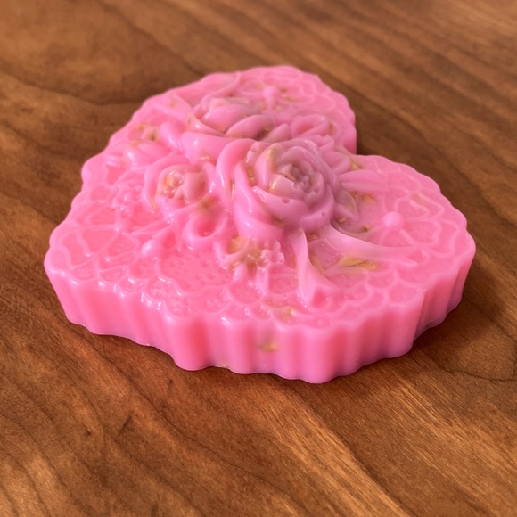 Strawberry Goats Milk Soap w/ Oatmeal, Hand Crafted - Picture 2 of 4